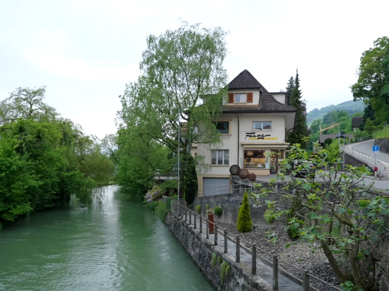 Limousinen-Transfer vom Flughafen Zürich zum Sarnen
